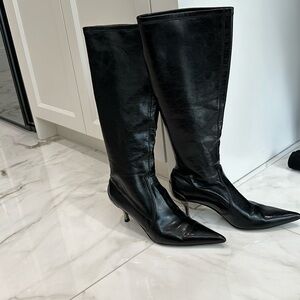 Donald Pliner leather boots, black, size 7 1/2